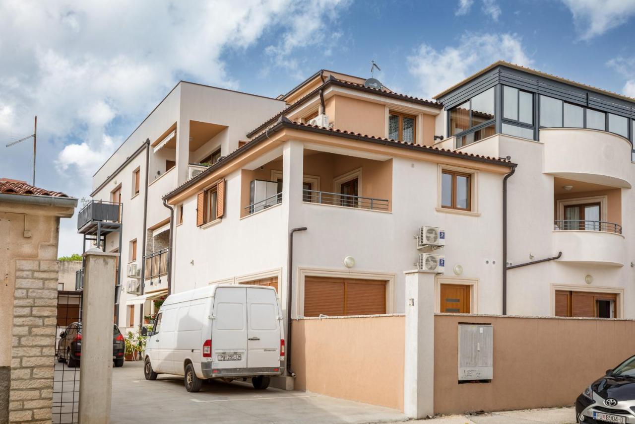 Apartment Bailey Pula Bagian luar foto